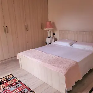 Apartment Traditional